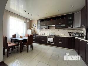 Дом 140м², 3-этажный, участок 4 сот.