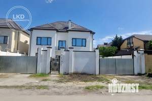 Дом 365м², 2-этажный, участок 4 сот.