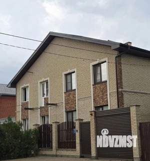 Коттедж 240м², 3-этажный, участок 5 сот.