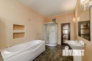 Дом 250м², 2-этажный, участок 6 сот.