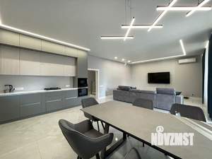 Дом 275м², 2-этажный, участок 10 сот.