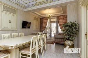 Дом 440м², 4-этажный, участок 4 сот.