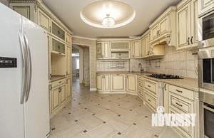 Дом 240м², 3-этажный, участок 5 сот.