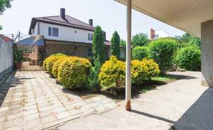 Дом 220м², 2-этажный, участок 10 сот.