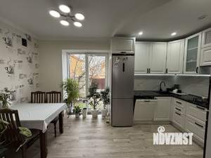 Дом 225м², 2-этажный, участок 4 сот.