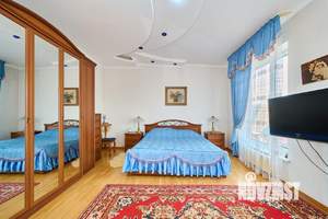 Дом 350м², 3-этажный, участок 7 сот.