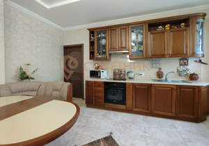 Дом 360м², 3-этажный, участок 8 сот.