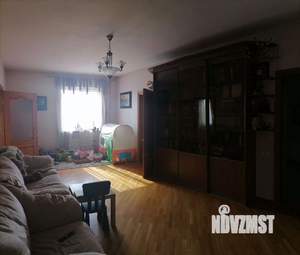 Дом 240м², 2-этажный, участок 4 сот.