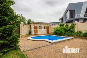 Дом 381м², 2-этажный, участок 8 сот.