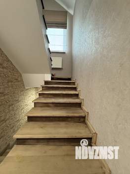 Дом 225м², 2-этажный, участок 4 сот.