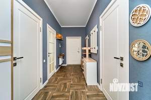 Дом 112м², 3-этажный, участок 6 сот.