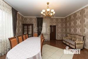 Дом 485м², 2-этажный, участок 8 сот.