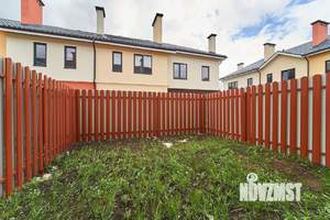 Таунхаус 72м², 2-этажный, участок 1 сот.