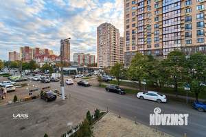 Дом 400м², 3-этажный, участок 3 сот.