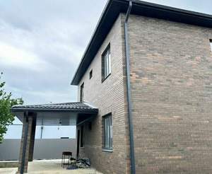 Дом 219м², 2-этажный, участок 10 сот.