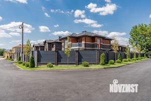 Дом 240м², 2-этажный, участок 6 сот.