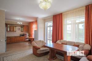 Дом 223м², 2-этажный, участок 8 сот.