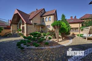 Дом 197м², 3-этажный, участок 6 сот.