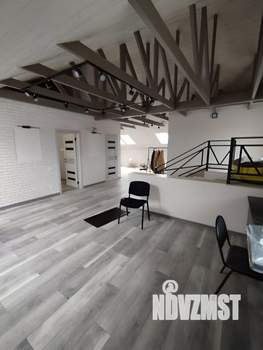 Дом 300м², 3-этажный, участок 6 сот.