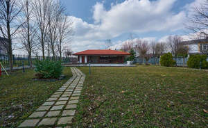 Дом 340м², 3-этажный, участок 13 сот.