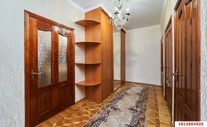 Дом 208м², 3-этажный, участок 6 сот.