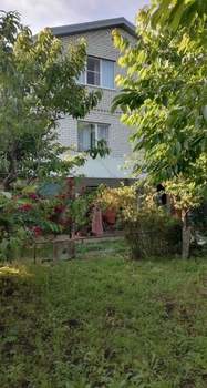 Дом 320м², 3-этажный, участок 8 сот.