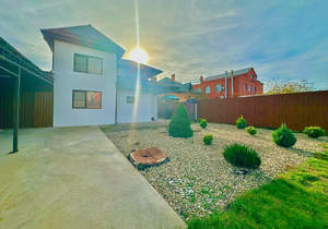 Дом 161м², 2-этажный, участок 10 сот.