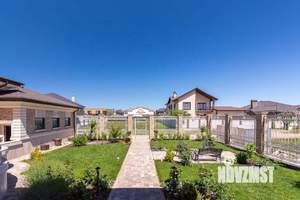 Дом 833м², 2-этажный, участок 10 сот.