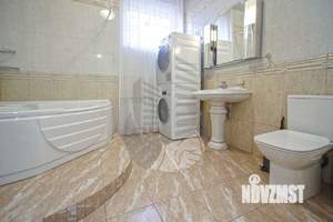 Дом 495м², 3-этажный, участок 11 сот.