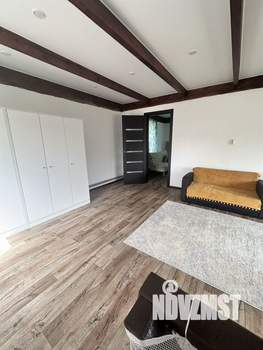 Дом 92м², 2-этажный, участок 4 сот.