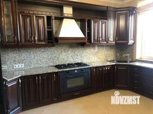 Дом 232м², 3-этажный, участок 4 сот.