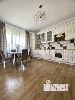 Дом 237м², 2-этажный, участок 8 сот.