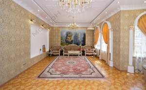 Дом 650м², 5-этажный, участок 6 сот.