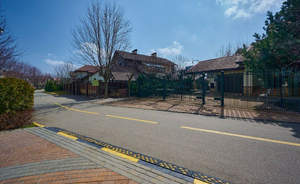 Дом 340м², 3-этажный, участок 13 сот.