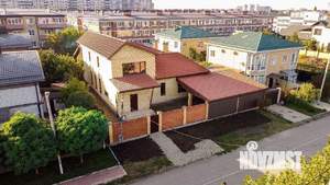 Дом 421м², 2-этажный, участок 10 сот.