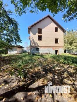 Дом 220м², 3-этажный, участок 8 сот.