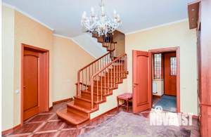 Дом 348м², 3-этажный, участок 8 сот.