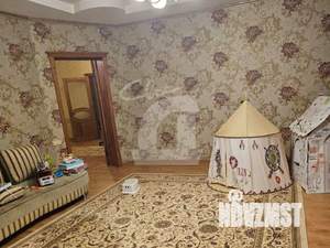 Коттедж 300м², 2-этажный, участок 10 сот.