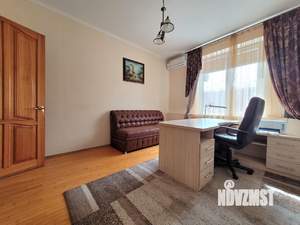 Дом 267м², 2-этажный, участок 4 сот.