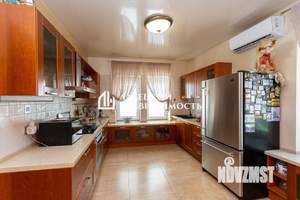 Дом 521м², 2-этажный, участок 800 сот.