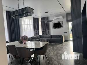 Дом 216м², 2-этажный, участок 530 сот.