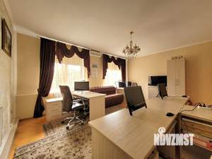 Дом 267м², 2-этажный, участок 4 сот.