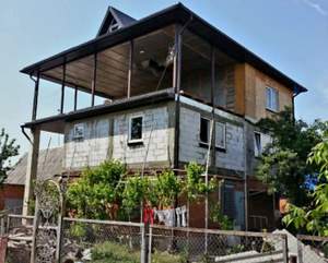 Дом 332м², 3-этажный, участок 4 сот.