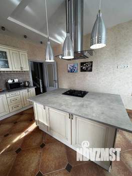 Дом 389м², 3-этажный, участок 7 сот.