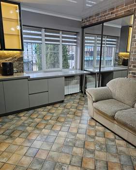 Дом 200м², 2-этажный, участок 6 сот.