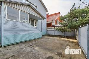 Дом 150м², 3-этажный, участок 10 сот.