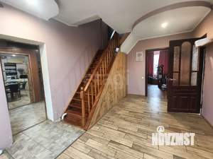 Дом 161м², 2-этажный, участок 9 сот.