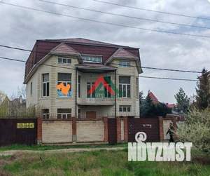 Дом 400м², 3-этажный, участок 8 сот.