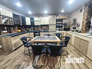 Дом 161м², 2-этажный, участок 9 сот.