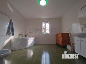 Дом 178м², 1-этажный, участок 6 сот.